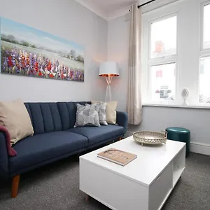 No 25 House By Ssw Close To Sleeps 4 Apartment Cardiff
